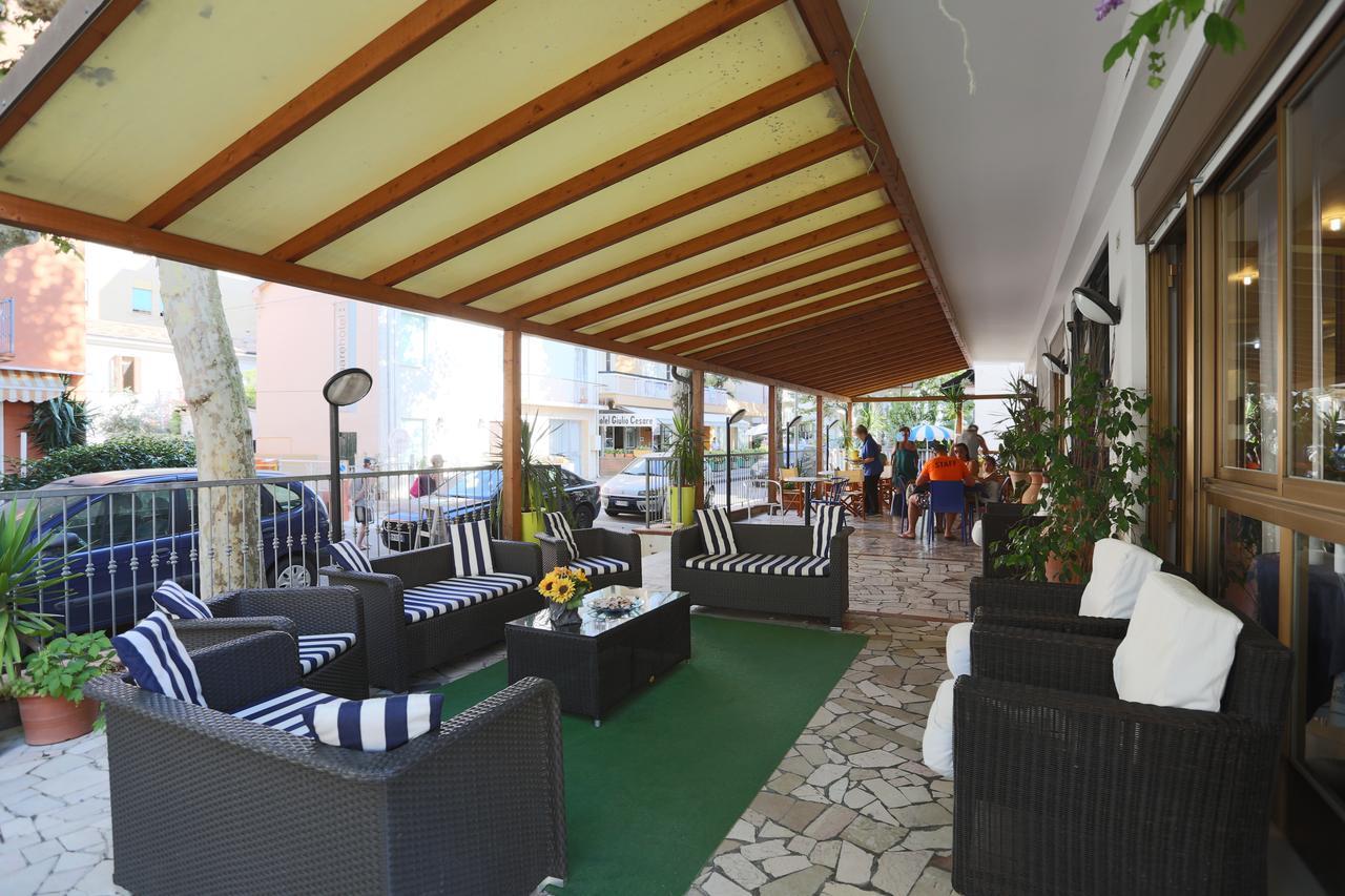 Hotel Domus Mea Каттолика Экстерьер фото