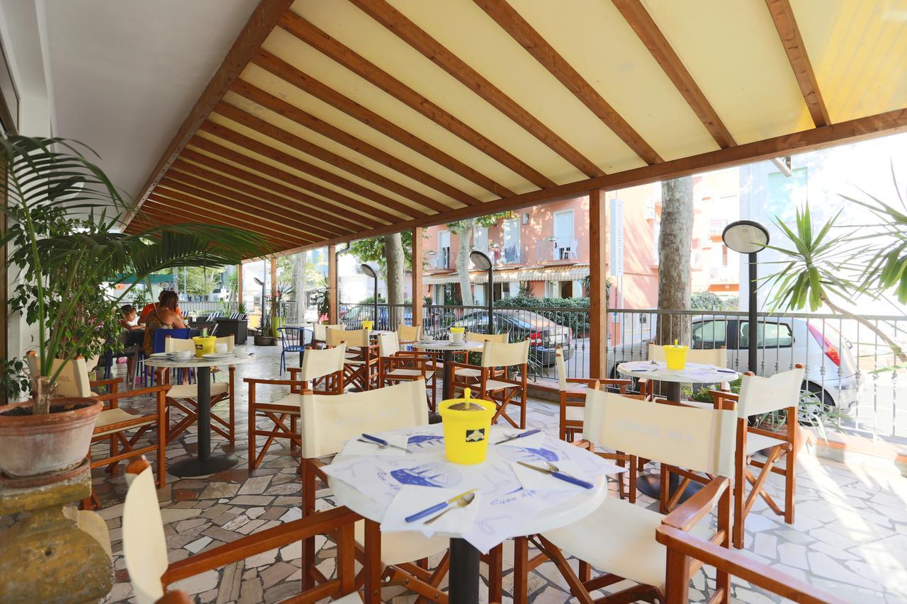 Hotel Domus Mea Каттолика Экстерьер фото